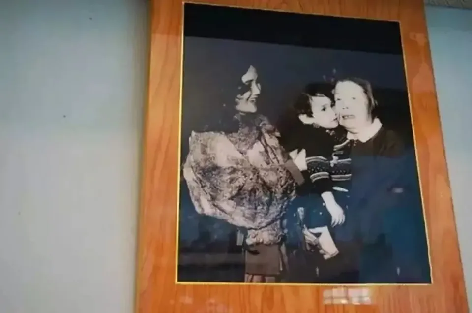 Little Joe and Madame Deng